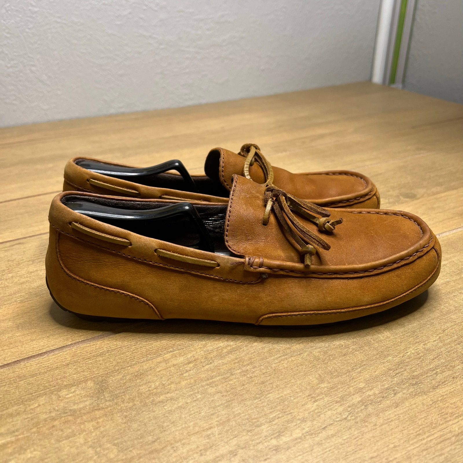 Ugg Slippers Mens Sz 10 Loafers Chester Brown Leather Slip On Shoes Boho Casual
